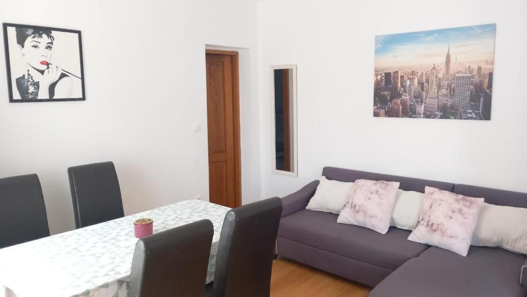 Apartments Pipi Pakoštane Екстериор снимка