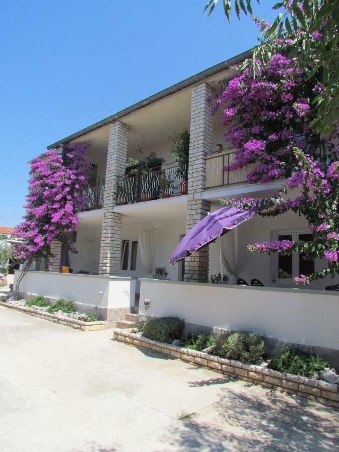 Apartments Pipi Pakoštane Екстериор снимка