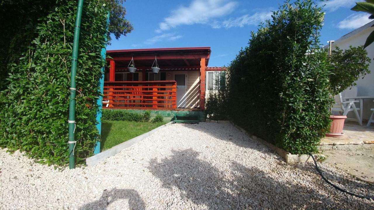 Apartments Pipi Pakoštane Екстериор снимка